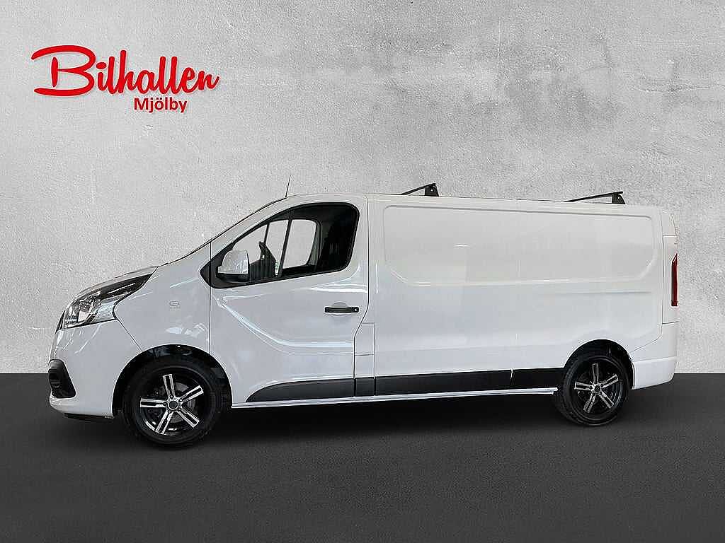 Nissan NV300