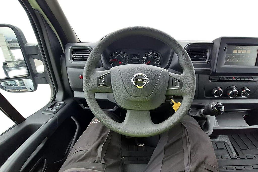 Nissan Interstar