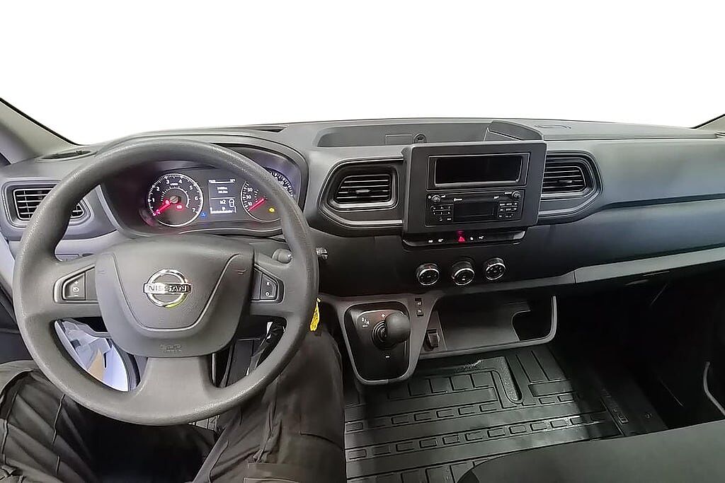 Nissan Interstar