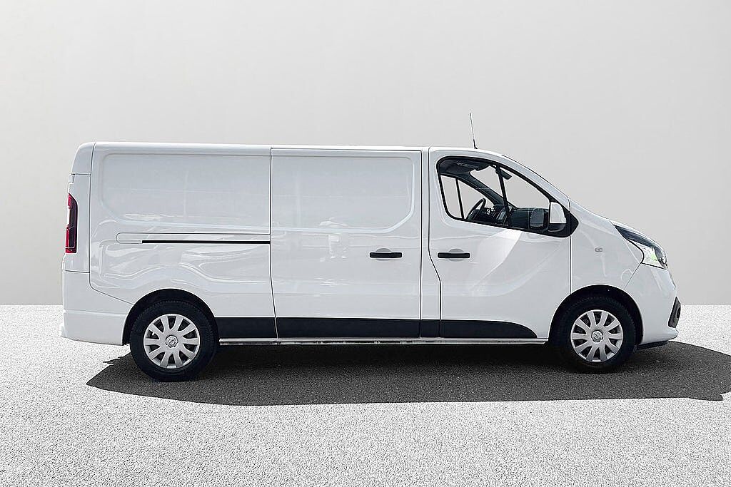 Nissan NV300