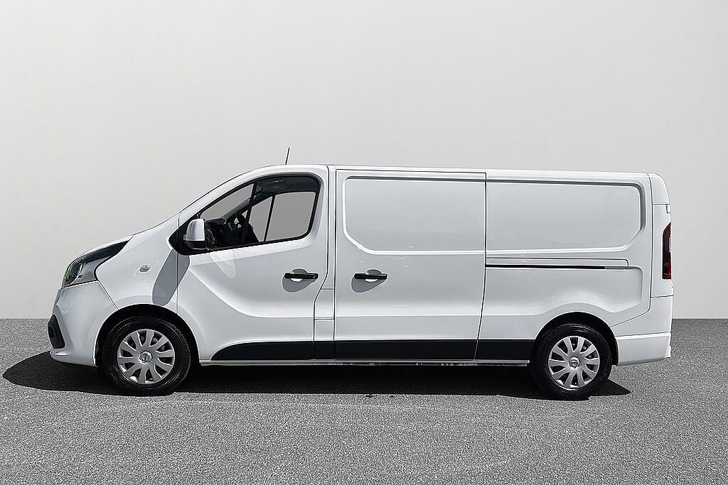 Nissan NV300
