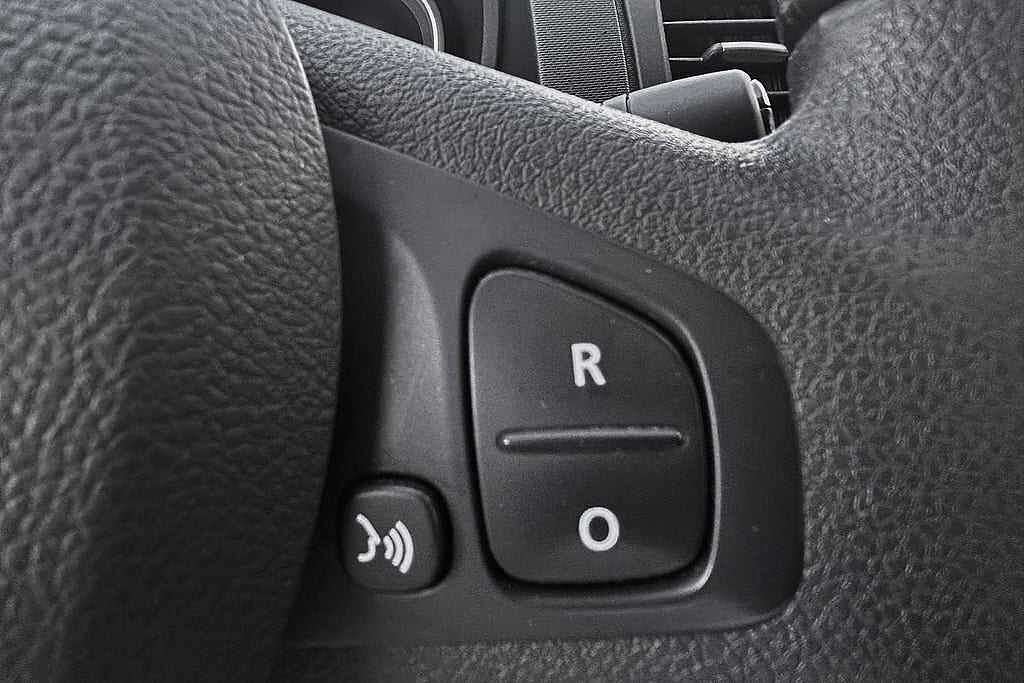 Nissan NV300