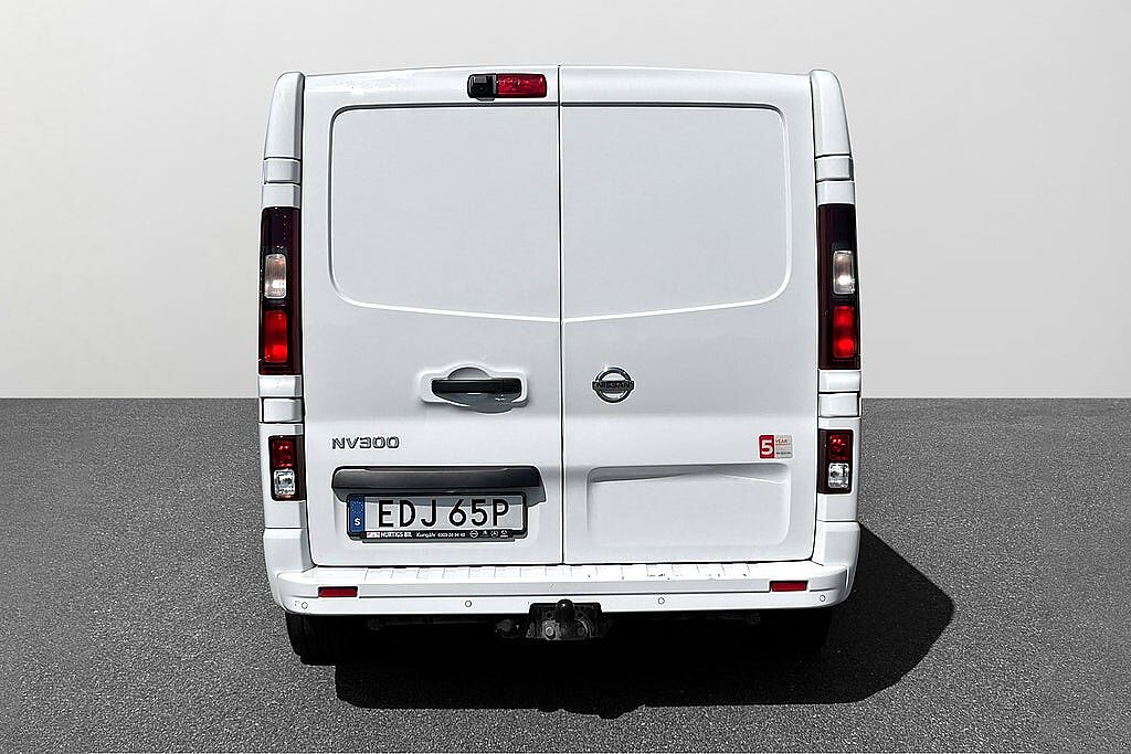 Nissan NV300