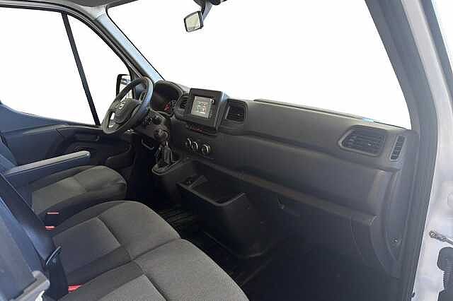 Nissan Interstar