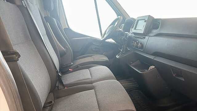 Nissan Interstar