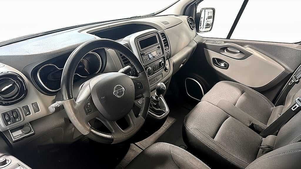 Nissan NV300