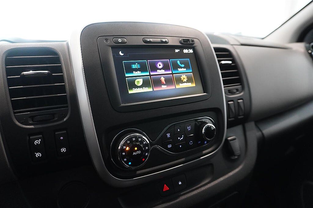 Nissan NV300