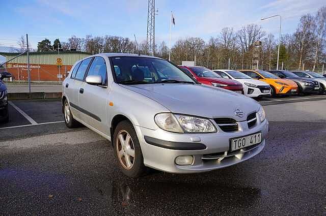 Nissan Almera