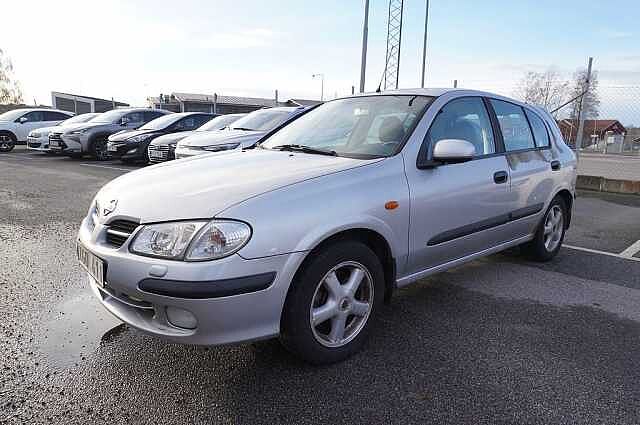 Nissan Almera