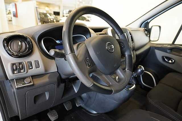 Nissan NV300