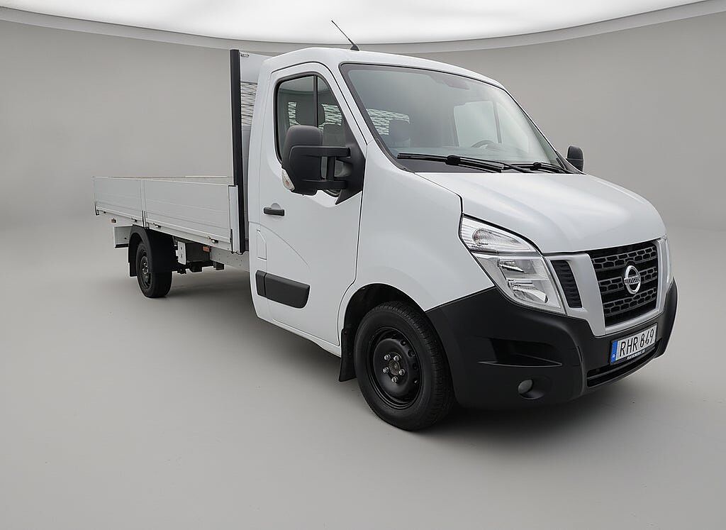 Nissan NV400