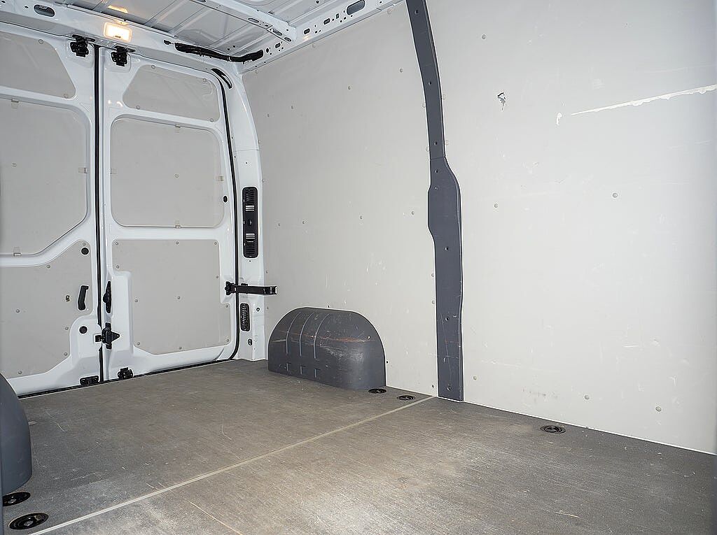 Nissan NV 400
