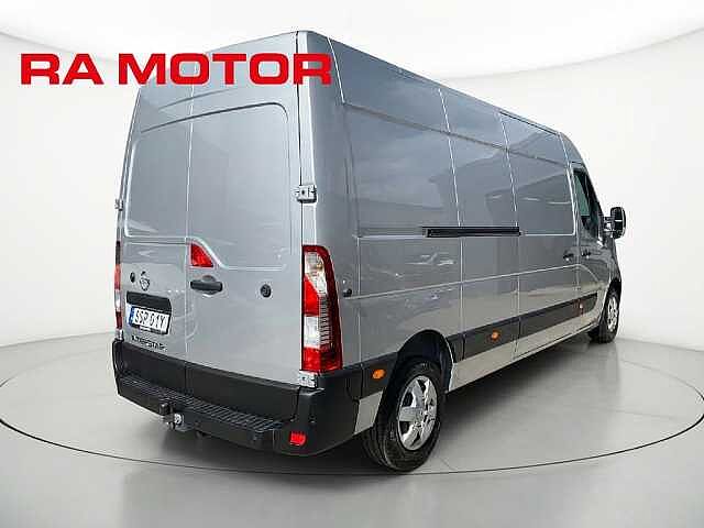 Nissan Interstar