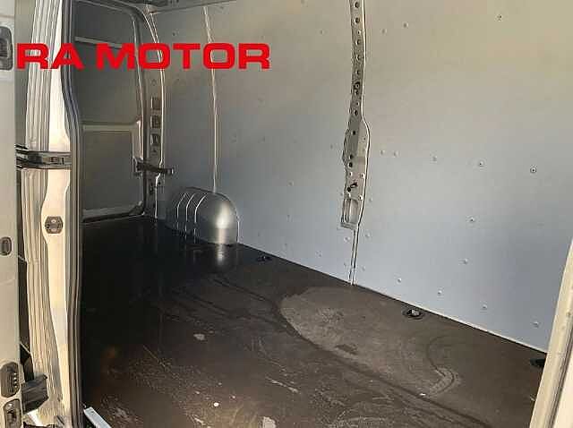 Nissan Interstar