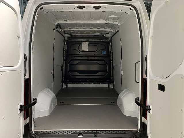Nissan Interstar