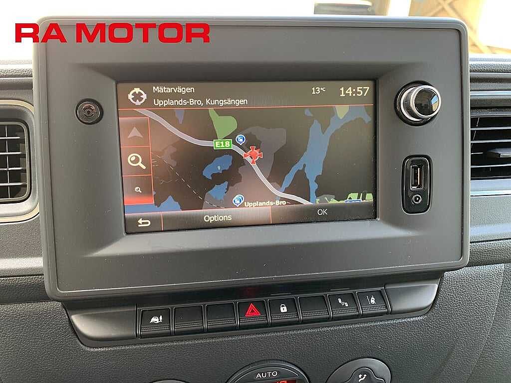 Nissan Interstar