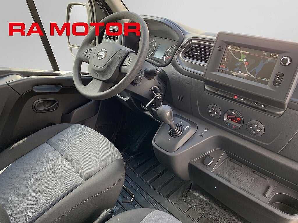 Nissan Interstar